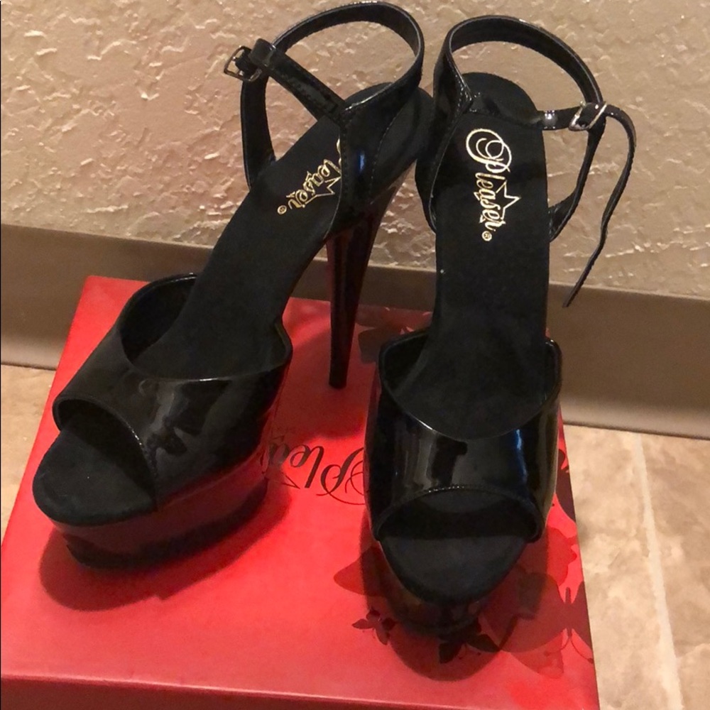 Pleaser Delight
